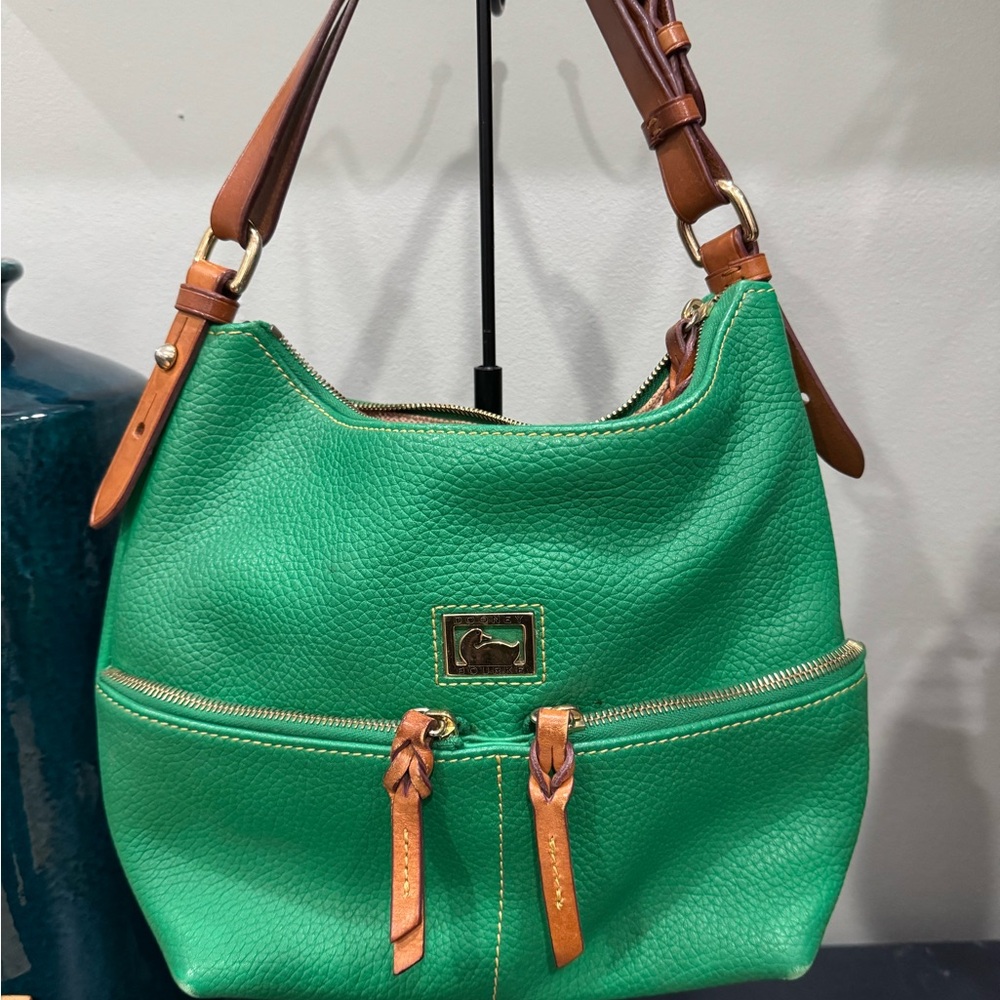 ‼️SOLD‼️Unique Dooney & Bourke Green Shoulder Bag